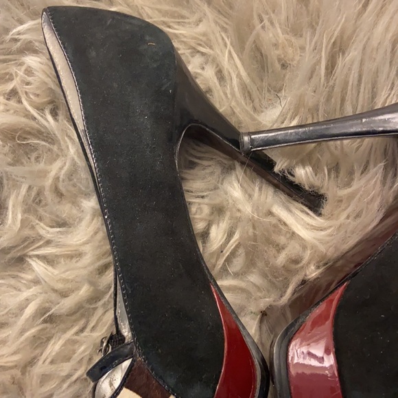 Loved and Fabulous Guess platform heels, Size 6. - Picture 4 of 13